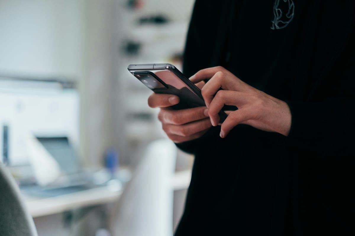 VPN on Mobile: Data Usage and Battery Impact